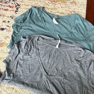 Lulu v neck tops